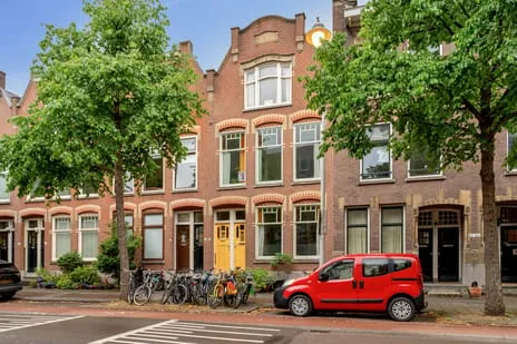 Terraced house for sale: Rodenrijsestraat 65, Liskwartier Rotterdam