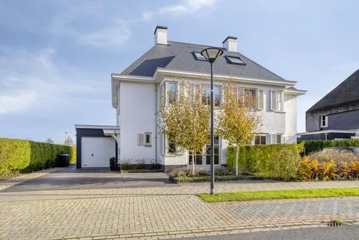 Twee-onder-één-kap te koop: Roderveld 26, Lelystad