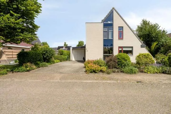 Vrijstaande woning te koop: Roefke 20, Joure, Skipsleat Joure