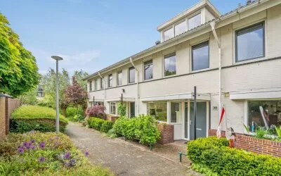 Tussenwoning te koop: Roeibaan 38, De Velden 'S-Gravenhage
