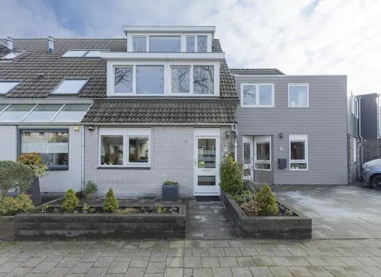 Tussenwoning te koop: Roekenbos 93, Hoofddorp
