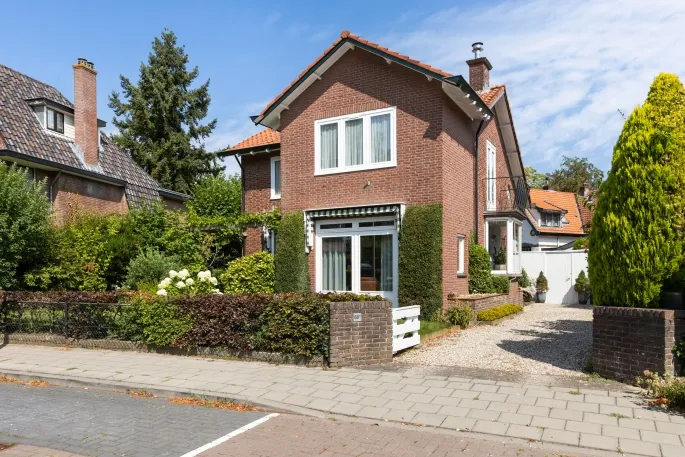 Vrijstaande woning te koop: Roemer Visscherlaan 68A, Zeist
