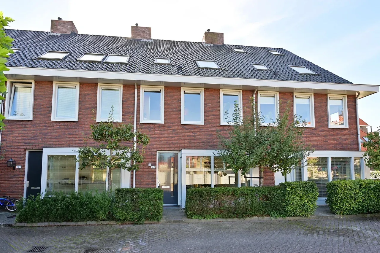 Tussenwoning te koop: Roemer Visscherlaan 7A-8, Bussum