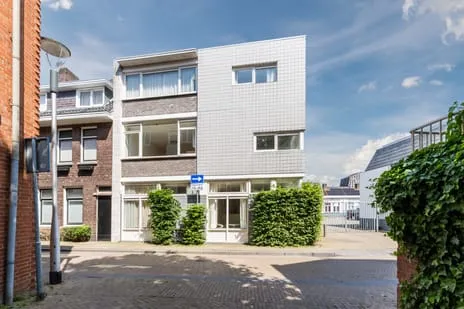 Tussenwoning te koop: Roemerhof 8, Binnenstad Oost Tilburg