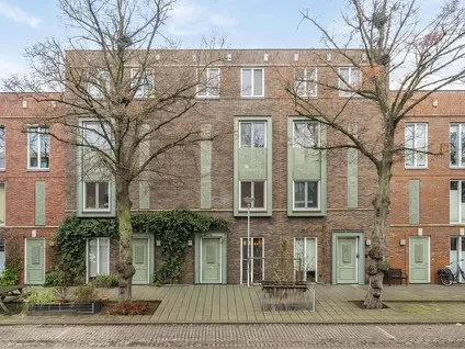 Tussenwoning te koop: Roentgenstraat 73, Rotterdam