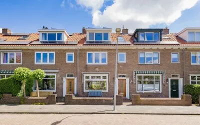 Tussenwoning te koop: Roerdompplein 10, Meeuwenbuurt Haarlem