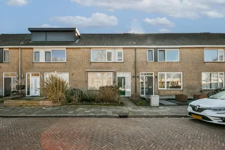 Tussenwoning te koop: Roerdompstraat 12, De Vogelwijk Leiderdorp