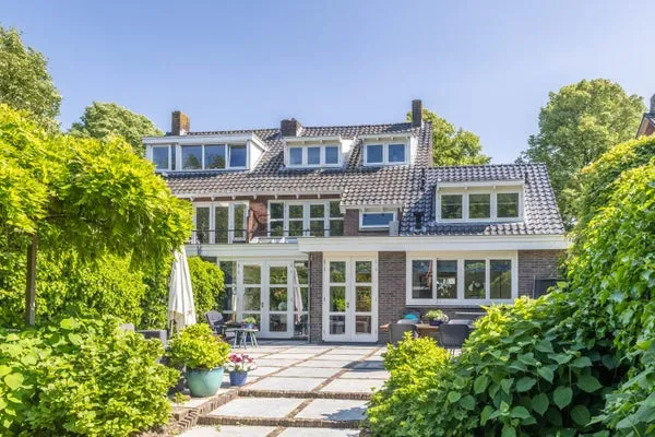 Twee-onder-één-kap te koop: Roerdompstraat 23, Badhoevedorp Centrum Badhoevedorp