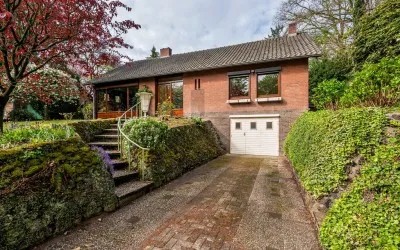 Vrijstaande woning te koop: Roermondseweg 82, Verspreide huizen Haelen Haelen