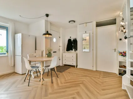 Tussenwoning te koop: Roeselarestraat 27, Amsterdam