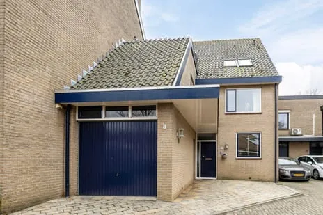 Tussenwoning te koop: Roestuin 21, Krommeweg-Zuid Hendrik-Ido-Ambacht