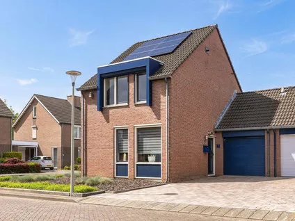 Hoekwoning te koop: Roggehof 16, Giezenveld Heerlen