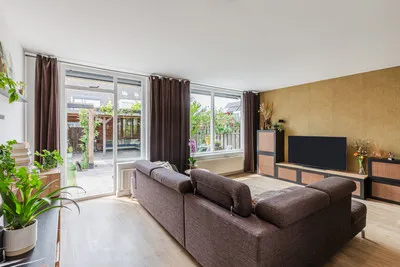 Terraced house for sale: Roggemeet 6, Bergse Plaat Bergen Op Zoom