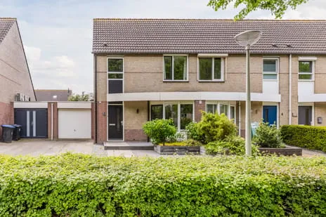 Tussenwoning te koop: Roggemeet 6, Bergse Plaat Bergen Op Zoom