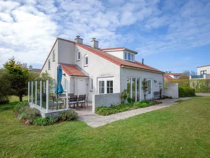 Twee-onder-één-kap te koop: Roggeslootweg 687, Verspreide huizen in de polders Eierland en Eendracht De Cocksdorp