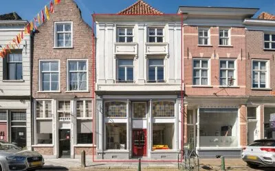 Tussenwoning te koop: Rogstraat 18, Binnenstad-Grave Grave