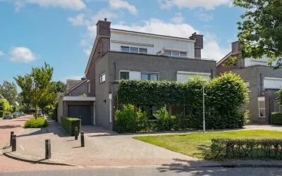 Corner house for sale: Rogvelden 15, Heivelden Best