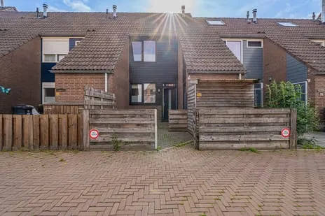 Tussenwoning te koop: Rolblok 43, Tuikwerd Delfzijl