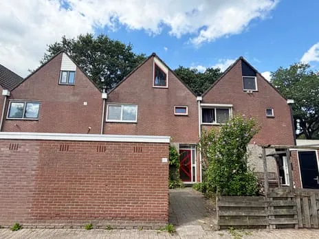 Tussenwoning te koop: Rolderbrink 144, Bargeres Emmen