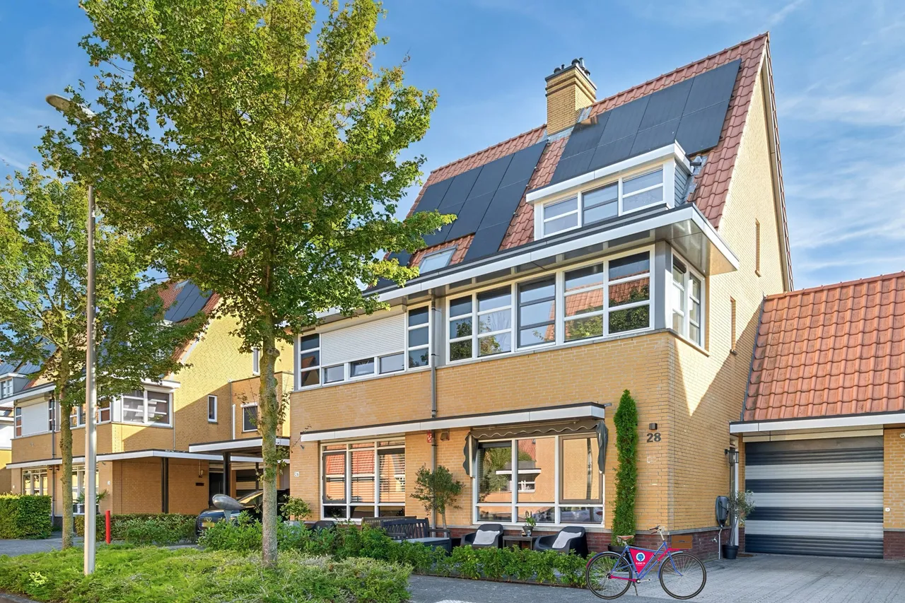 Tussenwoning te koop: Romanusweg 28, De Meern