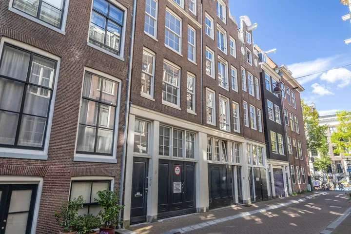 Studio te koop: Romeinsarmsteeg 5B, Amsterdam