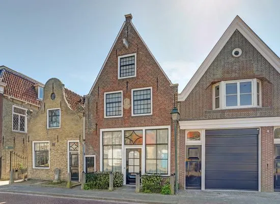 Tussenwoning te koop: Rommelhaven 8, Binnenstad Harlingen