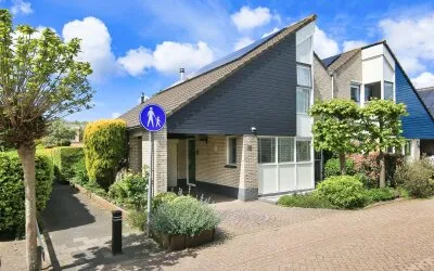 Twee-onder-één-kap te koop: Ronde Zonnedauw 16, Pijlkruidbuurt Velserbroek
