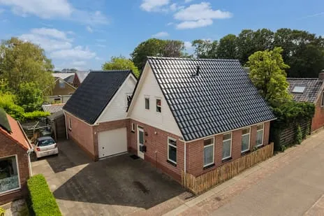 Vrijstaande woning te koop: Rondweg 27, Hallum Hallum