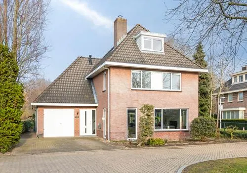 Vrijstaande woning te koop: Roodwilligen 137, Stegeslag Zevenaar
