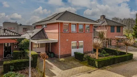 Vrijstaande woning te koop: Roodwilligen 87, Stegeslag Zevenaar