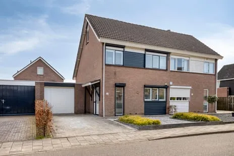 Tussenwoning te koop: Roofvogelstraat 46, Kern Heinkenszand Heinkenszand