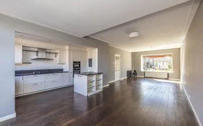 Tussenwoning te koop: Roomburgerlaan 26, Leiden