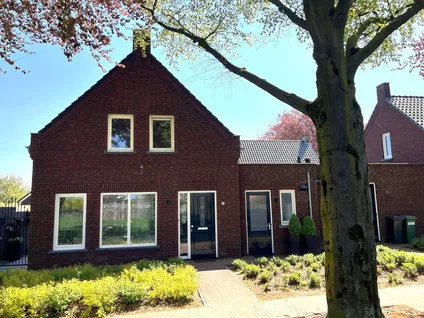 Tussenwoning te koop: Roomweg 46A, Grashoek