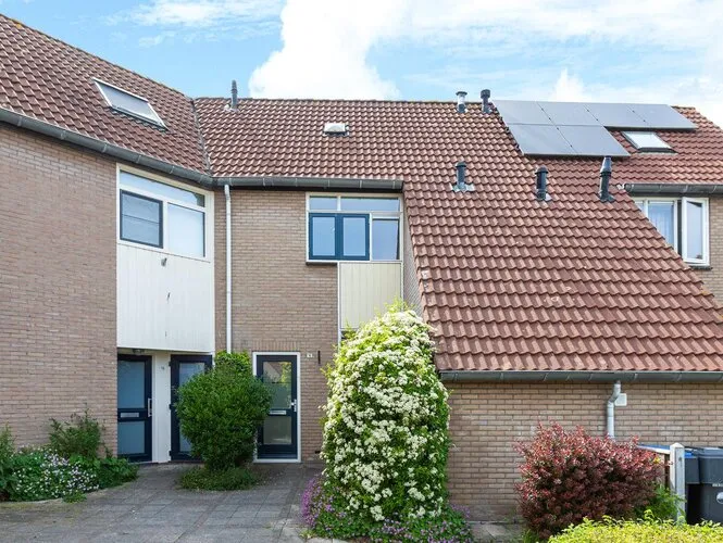 Tussenwoning te koop: Roordaburg 16, Camminghaburen-Midden Leeuwarden