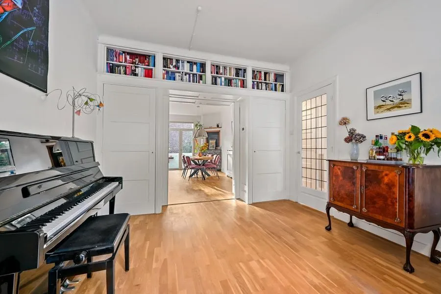 Appartement te koop: Rooseboomstraat 43, 'S-Gravenhage