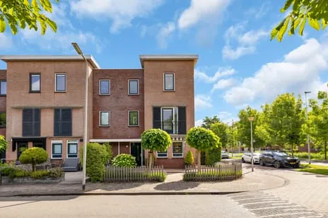 Hoekwoning te koop: Rooseveltlaan 1, Altena Hellevoetsluis