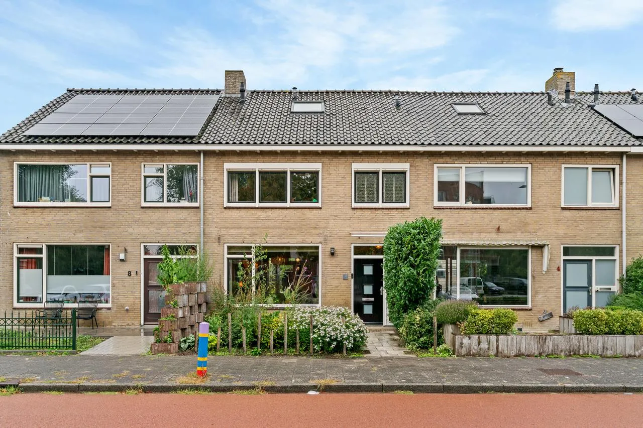 Tussenwoning te koop: Rooseveltlaan 6, Castricum