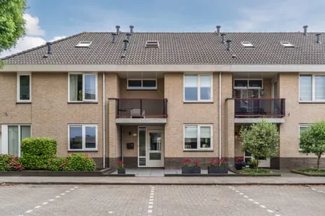 Tussenwoning te koop: Rooseveltstraat 126, Hoge Akker Dongen