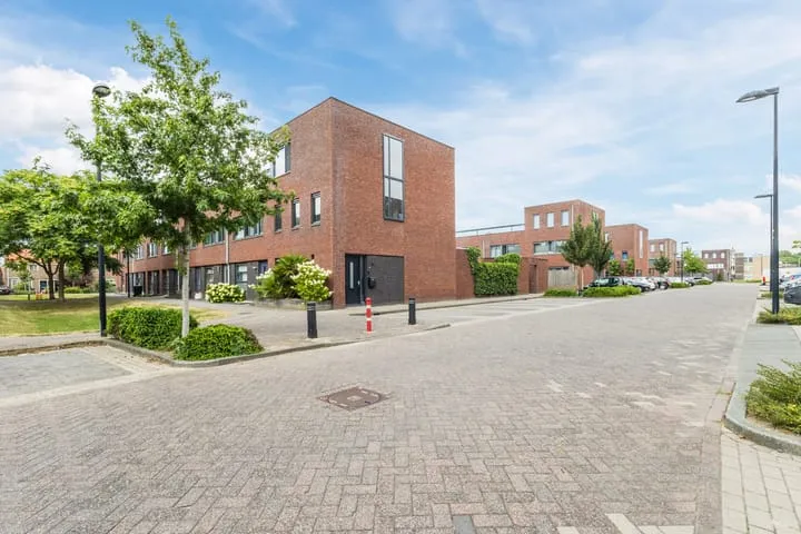 Hoekwoning te koop: Roosjestin 17, Sterrebos Tiel