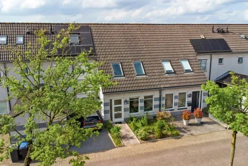 Tussenwoning te koop: Rosa Luxemburgstraat 13, Arnhem
