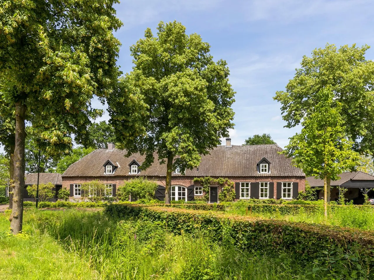 Twee-onder-één-kap te koop: Rosenhofstraat 10, Liempde