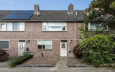 Tussenwoning te koop: Roskamp 8, Wolfsweide Rijen