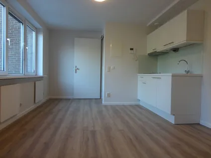 Studio te huur: Rosmolenstraat 14B, Sittard-Centrum Sittard