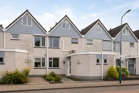 Tussenwoning te koop: Rossiniweg 50, Componistenbuurt Veenendaal