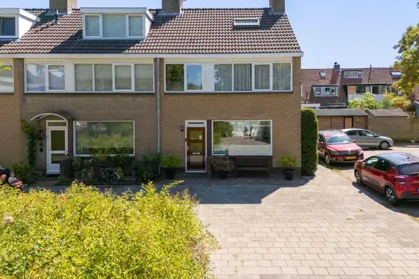 Hoekwoning te koop: Rotiusstraat 2, Hoorn Noord - Buurt 12 00 Hoorn