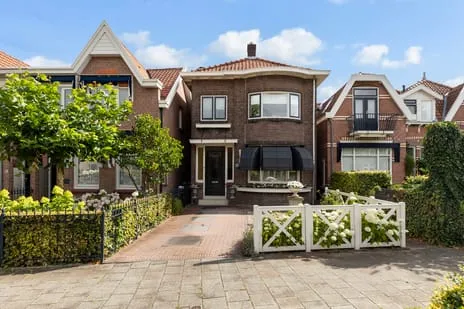 Vrijstaande woning te koop: Rotterdamseweg 147, Winkelcentrum Walburg Zwijndrecht