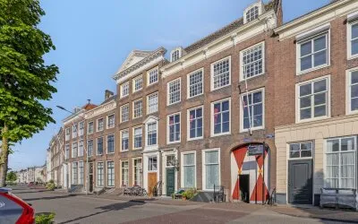 Hoekwoning te koop: Rouaansekaai 23, Damplein Middelburg
