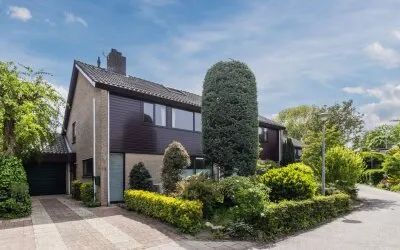 Tussenwoning te koop: Roucooppark 25, Starrenburg Voorschoten