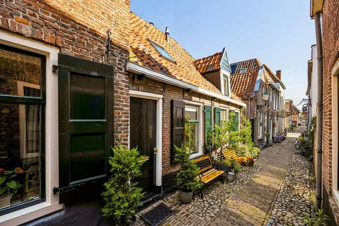 Tussenwoning te koop: Rozemarijnsteeg 39, Binnenstad Elburg