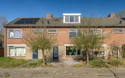 Tussenwoning te koop: Rozemarijnstraat 3, Voorst Voorst